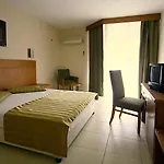 호텔 Surtel