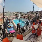 호텔 Surtel 3*