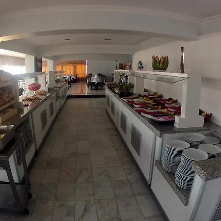 Surtel 3* كوشاداسيه