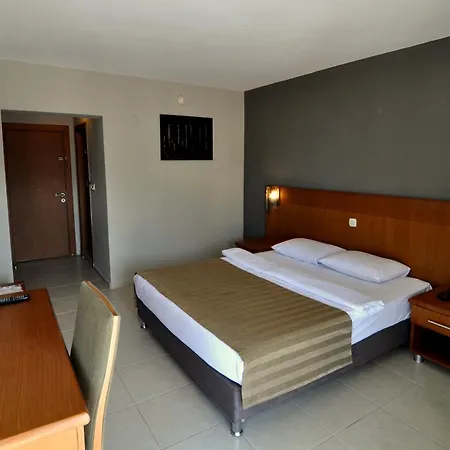 ホテル Surtel