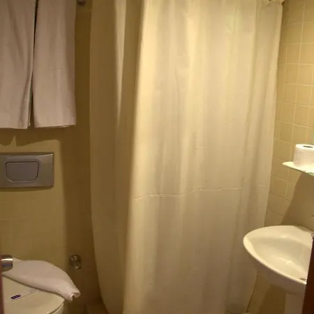 מלון Surtel קוסדסי