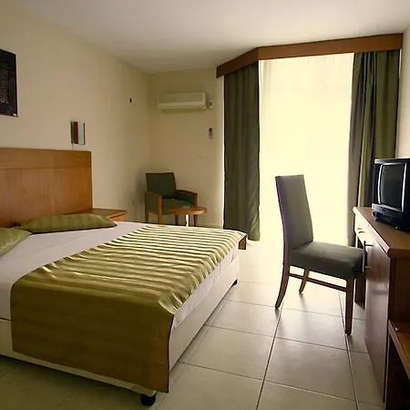 מלון Surtel קוסדסי