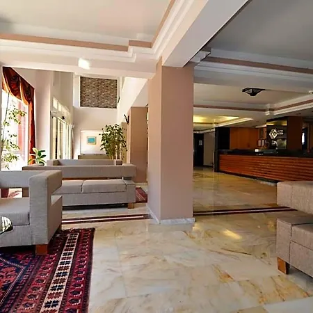 호텔 Surtel 3*