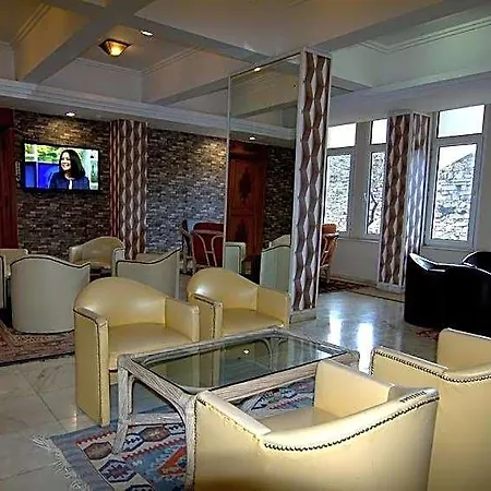 호텔 Surtel